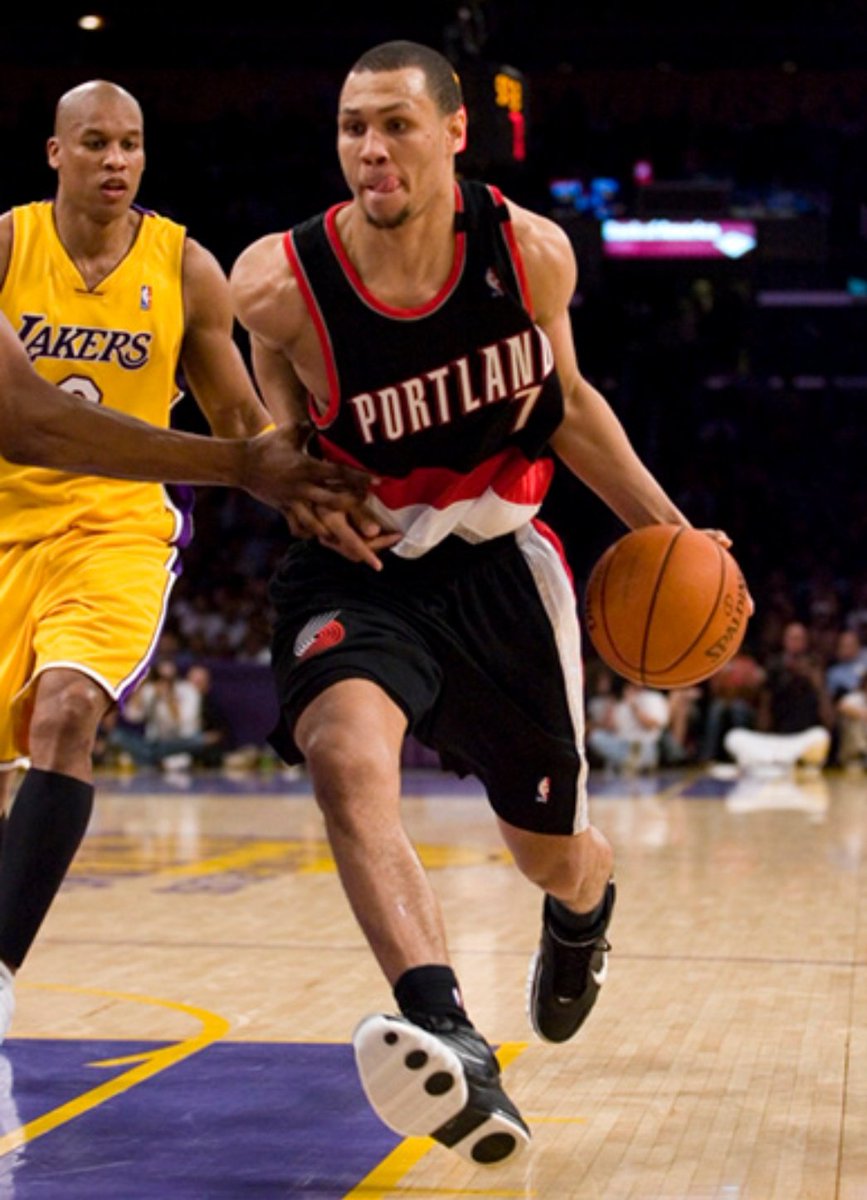 个引人入胜 个引人入胜