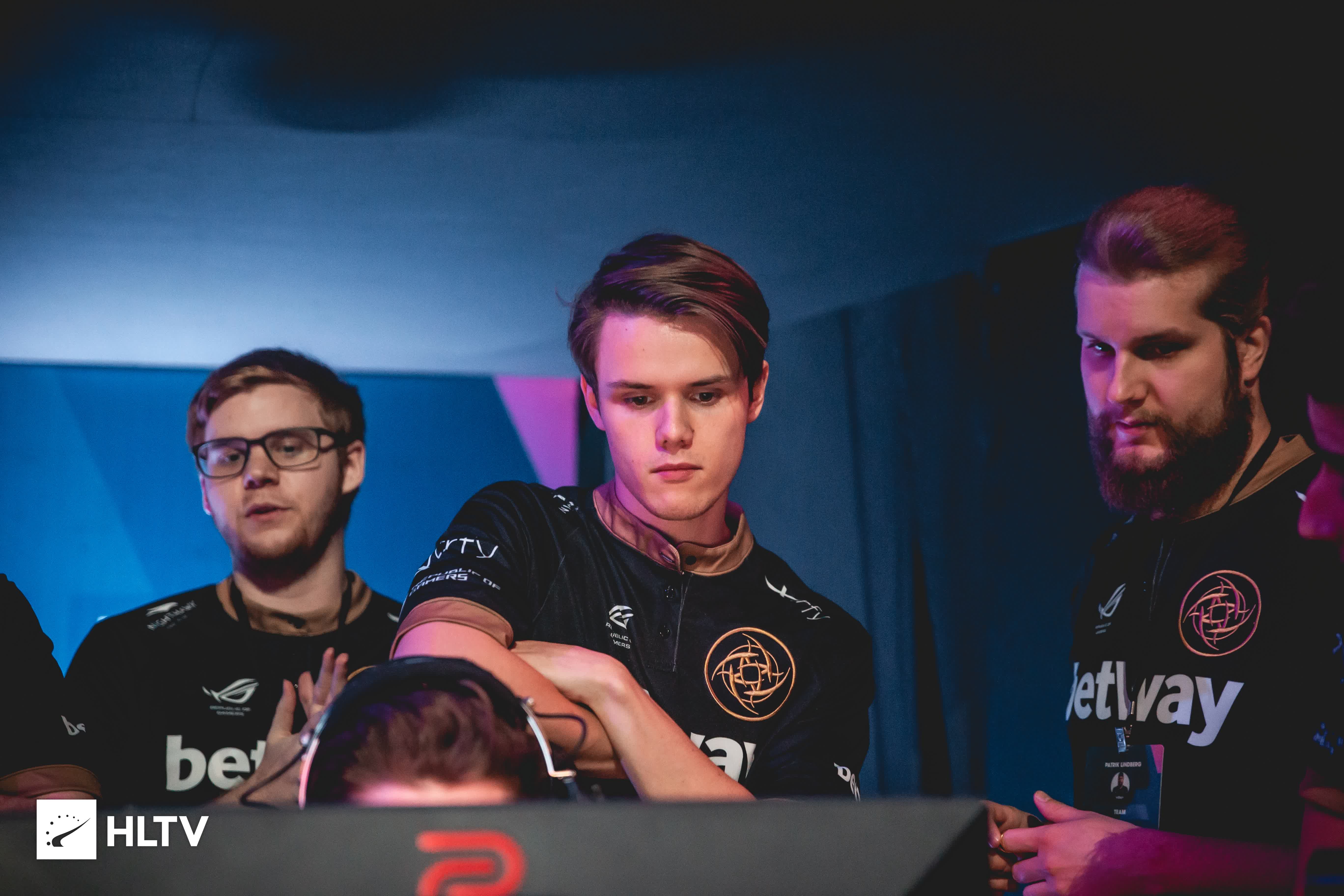 时间内打崩 时间内打崩