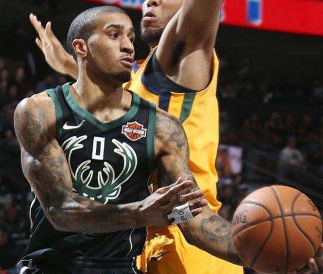 他在禁区外 他在禁区外