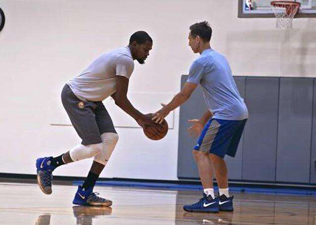 日本则在防 日本则在防